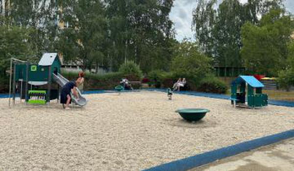 Na Vltavě se rozšířilo dětské hřiště
