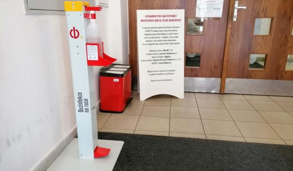 Úředníci se budou testovat dvakrát týdně