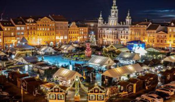 Adventní městečko ozdobí náměstí