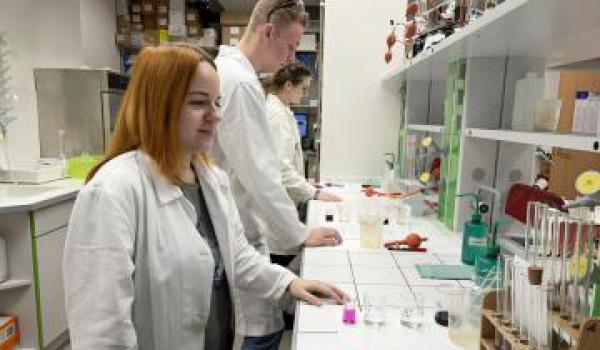 V Budějovicích hledají nejlepšího mladého chemika
