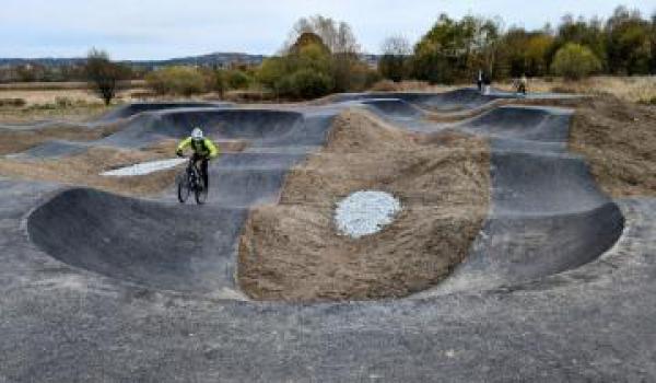 Složiště oživilo pumptrackové hřiště