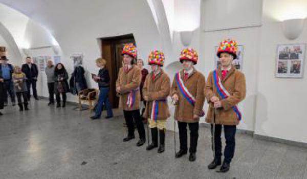 Masopustní koleda je k vidění ve výstavní síni na radnici 