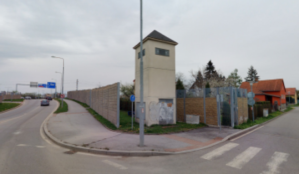 Provoz na okružní křižovatce bude částečně omezen - upozornění