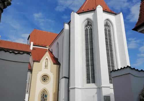 ZUŠ Piaristické náměstí