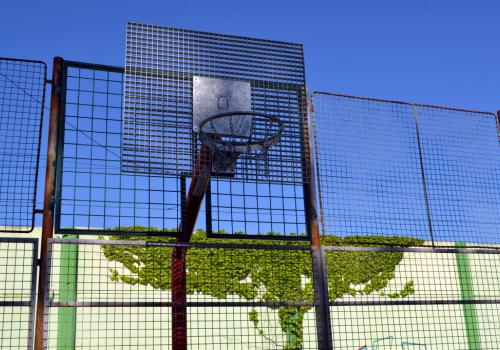 Koš na basketbal