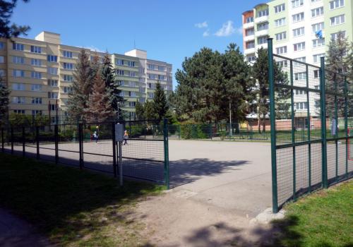 Pohled na hřiště
